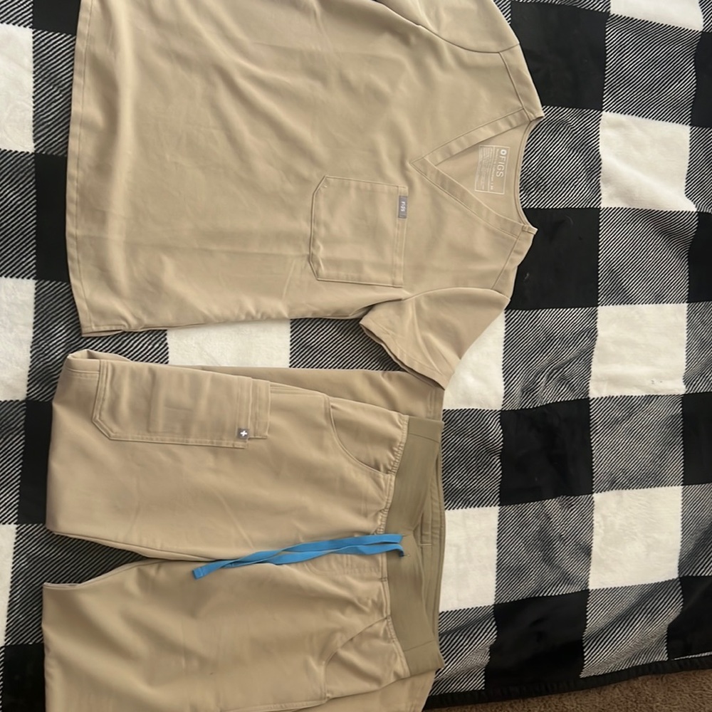 Figs scrubs xs